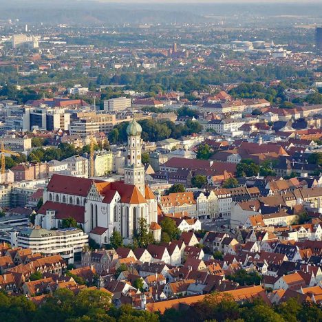 Die Perfekte Fusion von Moderne und Tradition: Architektonische Wunder von Augsburg